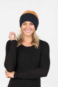 Accessories: Reversible beanie