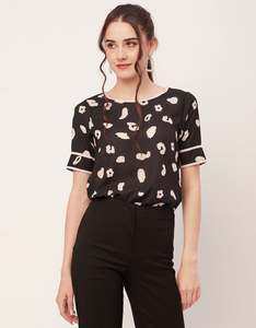 Moomaya: Printed T-Shirt Formal