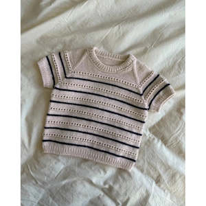 Ida Tee Junior Knitting Pattern by PetiteKnit