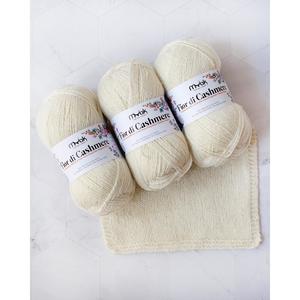 mYak Fior di Cashmere Fingering