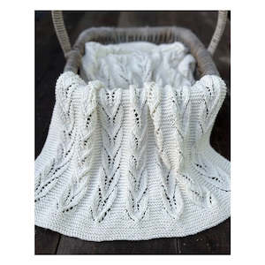 Blankets: Willow Blanket 8ply