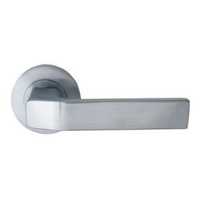 Door: Windsor Brass Astron - Qube