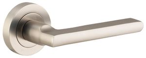 Door: Baltimore Lever - Round Rose