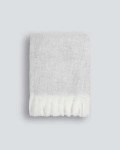 Throw: Baya - Sorrento (Acrylic/Wool Blend) Throw - Silver 125x150cm