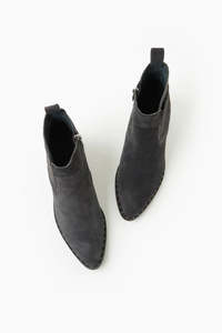 Walnut Melbourne - Willoh Suede Boot Black