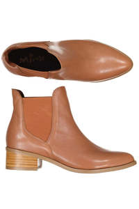 Boots: Minx Snappy - Tan Nappa