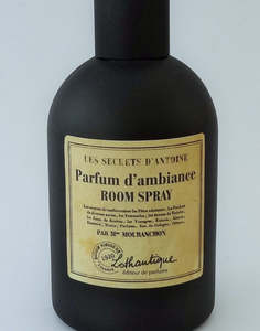 Provence: Provence - Lothantique Room Spray 100ml (Black)