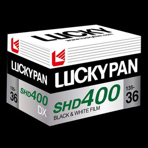 Products: LUCKYPAN Black And White Film – SHD400 135/36 Vision Photos