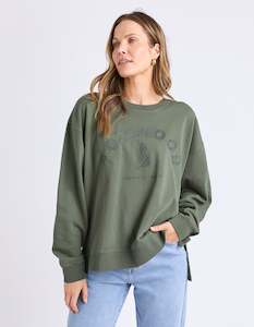 Winter Essentials: Effortless Crew / Khaki | Foxwood