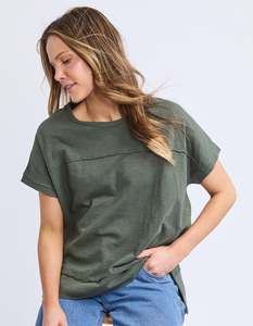 Allison Tee / Khaki | Foxwood