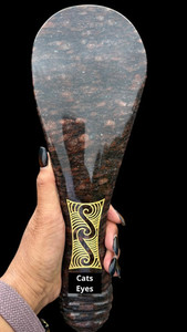 Products: Cats Eyes - Hīneira Onewa Mere Kōhatu Memorials