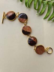 Shop Now: 'Ane Fie'ilo