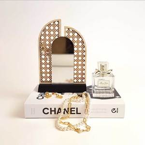 Rattan Seagrass Bamboo: Rattan Earring Stand with Mirror