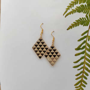 Jewellery: Niho Earrings
