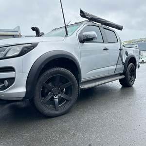 Fender Flares: Fender Flare Holden Colorado 2016-2020 Smooth Style Matte Black