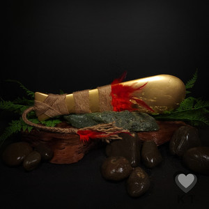 Contemporary Half Red Onyx Mapere and Half Gold Patu - Large Kowhatu Taonga