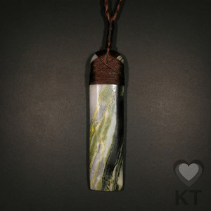 Products: Clivia Mapere Toki - Large Kowhatu Taonga