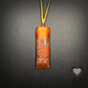 Red Kiriweti Toki - Medium Kowhatu Taonga