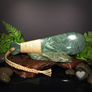Products: Green Mapere Patu - XL Kowhatu Taonga