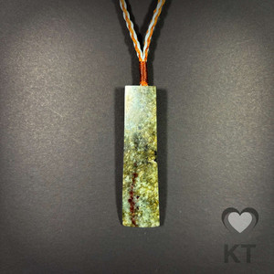 Green Kiriweti Toki - Medium Kowhatu Taonga