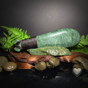 Green Mapere Patu - XL Kowhatu Taonga