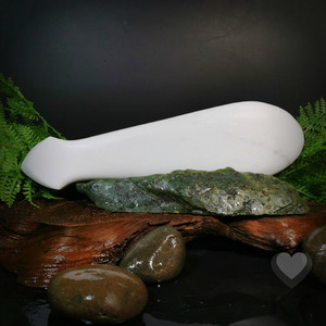 Products: White Carrara Mapere Patu - Small Kowhatu Taonga