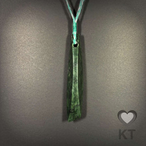 Pounamu Toki - Medium Kowhatu Taonga