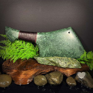 Products: Green Mapere Meat Cleaver - XL Kowhatu Taonga
