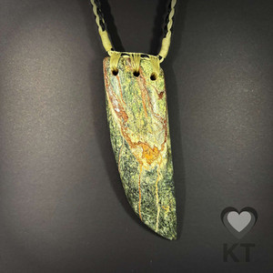 Green and Yellow Mapere Niho - XL Kowhatu Taonga