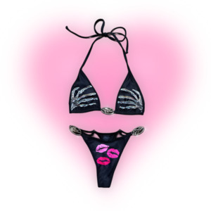 Lovers Corps: ' LOVE ME Bikini