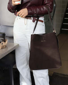 Kathryn Wilson: Tobi Tote - Chocolate Suede