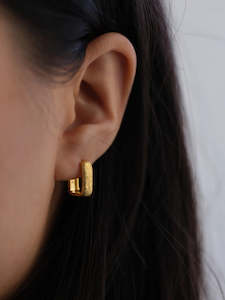Alida Square Earrings - 18K Gold Vermeil