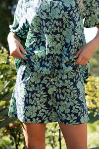 Fleur Short - Mint/Navy