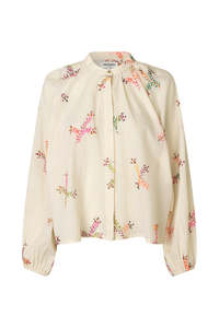 Lollys Laundry: Hailey Shirt - Creme