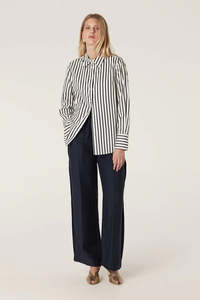 Lina Stripe Shirt - Navy Stripe