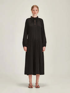 Jojo Pleat Dress - Black