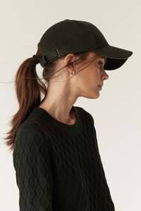 Accessories: Wool Cashmere Cap - Moss