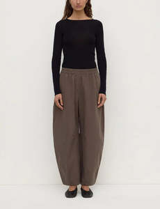 Trousers: Lola Barrel Pant - Bark
