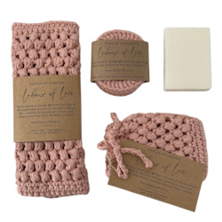 Bath Gift Set Blush With Free Soap