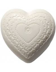 Body Wash Soap Lotion: Heart Shaped Soap 100g