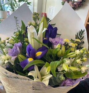 Hand Tied Bouquet - La Fleur