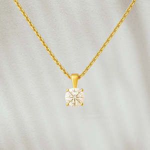 4 Prong Setting Diamond Solitaire Pendant