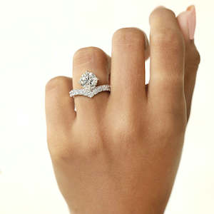 Frontpage: 2.95ct Lab-Grown Diamond Engagement Ring with Pavé Band