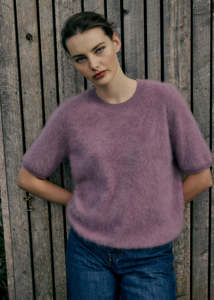 Knitwear: Brushed Cashmere Tee - Iris