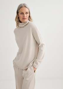 Mara Cashmere Funnel Neck - Oyster