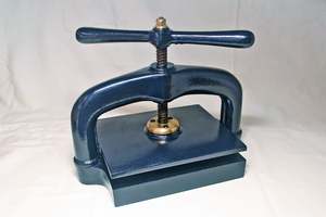 Frontpage: Book press -  small