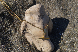 Products: Chloe Necklace Lana Leigh