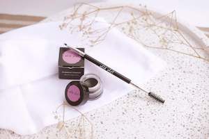 Brow colour: Brow Pomade and Brush