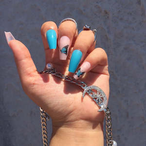 Press On Nails: Fly to the sky