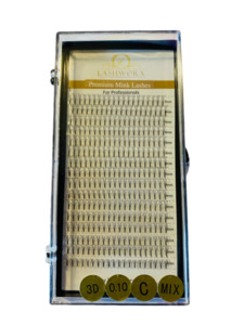 Products: Premade 3D C Curl lashes .07mm ⋆ Lashworx